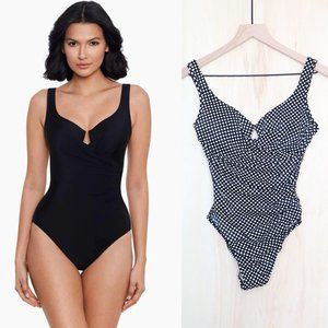 MIRACLE SUIT Must Haves Escape One Piece Swimsuit Black White Polka Dots Size 8